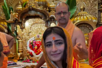 फिल्म ‘द भूतनी’ की सफलता के लिए पलक तिवारी ने टेका सिद्धिविनायक में माथा