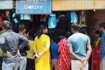 सिलीगुड़ी के इस्कॉन मंदिर रोड में फिर हुई चोरी, इस बार मोबाइल दुकान में चोरों ने हाथ किया साफ
