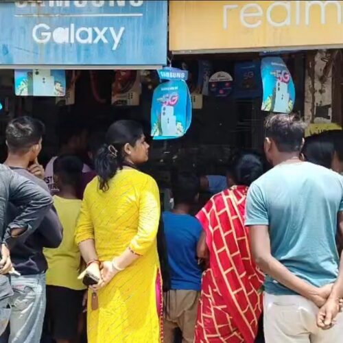 सिलीगुड़ी के इस्कॉन मंदिर रोड में फिर हुई चोरी, इस बार मोबाइल दुकान में चोरों ने हाथ किया साफ