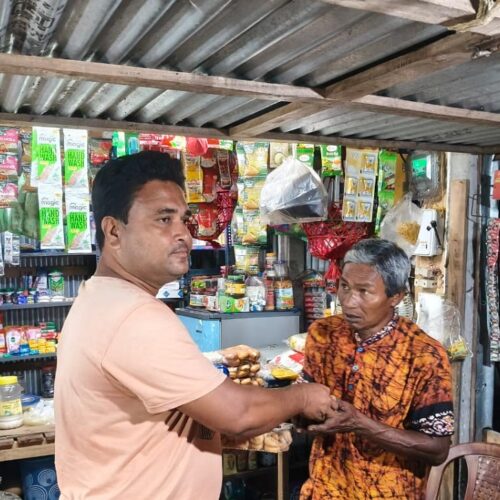 मुख्यमंत्री के आदेशानुसार जलपाईगुड़ी में वितरित किया जा रहा है जगन्नाथ पूजा का प्रसाद